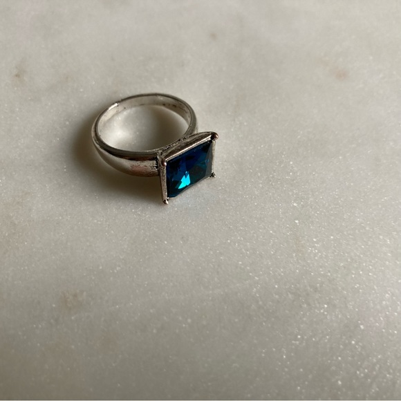 Square Blue Faceted Stone Silver Ring - Picture 4 of 5